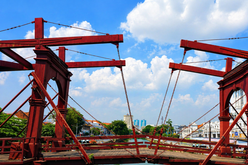Visit the historic Kota Intan Drawbridge