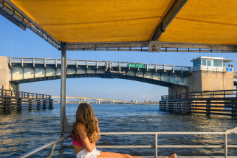 From Orlando: Daytona Beach Day Trip with Boat Cruise, Hard Rock Resort Access, & Hotel Pickup