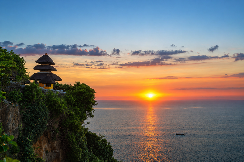 The breathtaking Uluwatu Temple