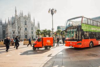 Milan: Tour on Touristic Open Bus 48 Hours Ticket