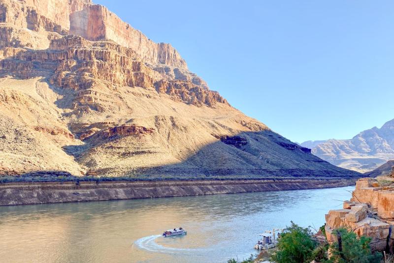 From Las Vegas: Grand Canyon West Rim Bus Tours with Helicopter and Boat Ride
