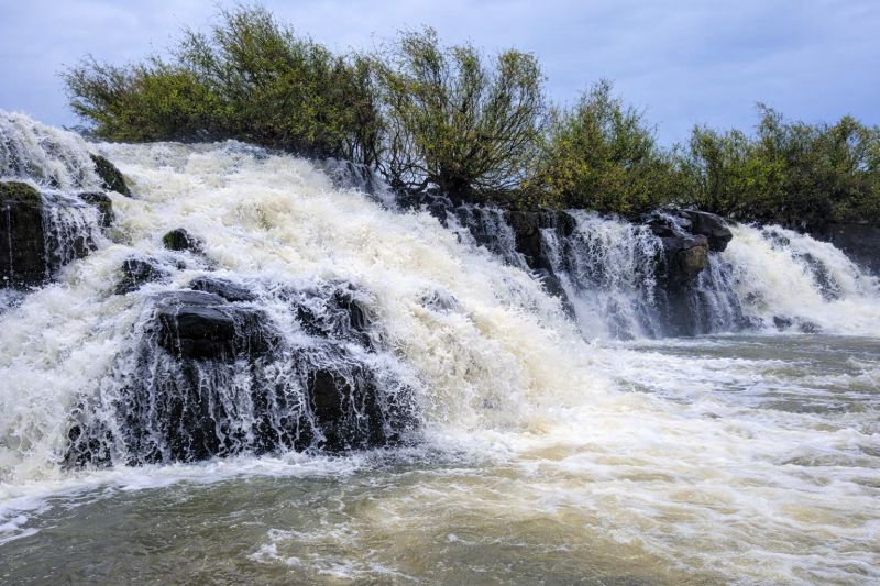 Incredible Moconá Falls from hotels in Foz de Iguaçu, Brazil