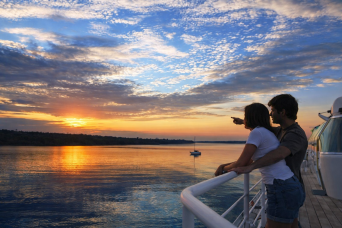 Afternoon Cruise from Iguazú: Discover the Magic of the Three Borders