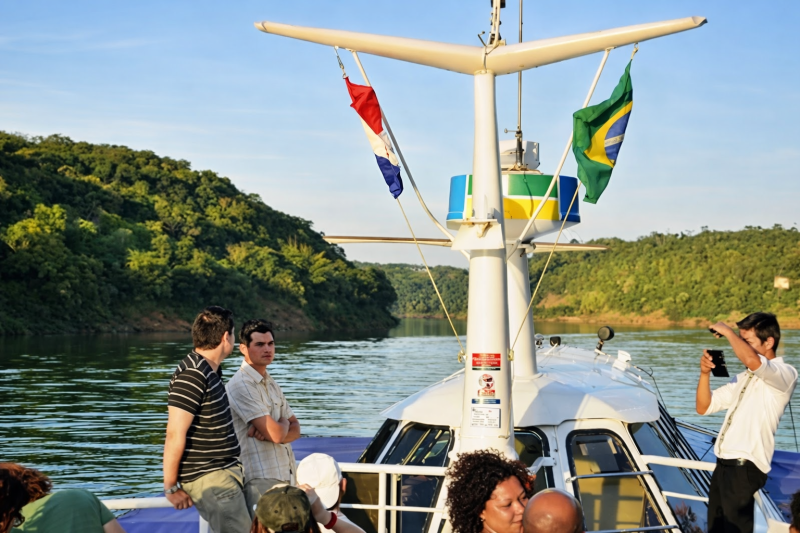 Afternoon Cruise from Iguazú: Discover the Magic of the Three Borders