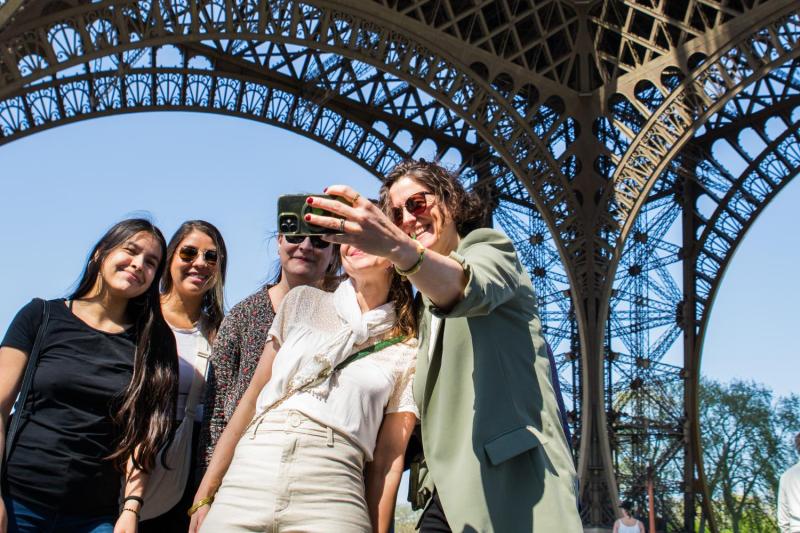 From Paris: 6 Days 5 Nights Guided Multiday Package