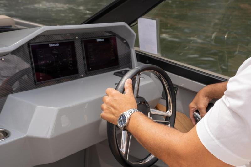 Paris: Private Cruise Paris Seine (1-8)