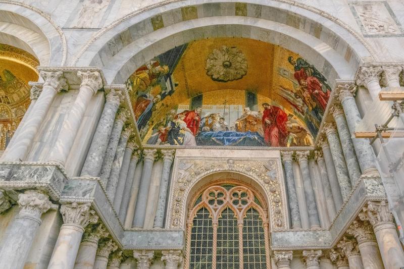 Venice: Basilica & Doge's Palace Guided Tour with Lunch & Glass Factory Visit in Murano