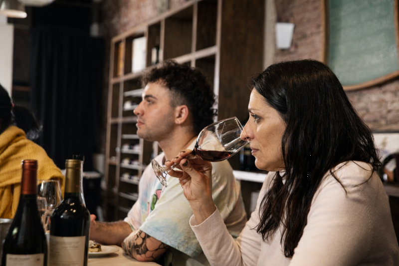 Tasting of Regional Wines in El Querandi