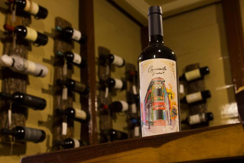 Wine Tasting with Tapas at Encuentro Nativo, a Historic Tenement in Caminito