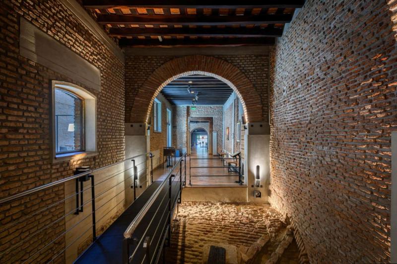 The Zanjón de Granados: Tunnels and Mystery - Guided tour in Spanish