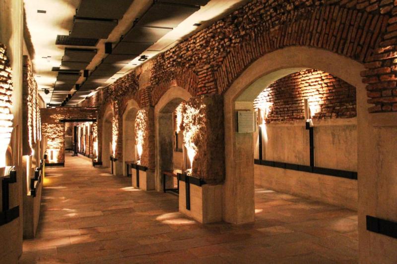 The Zanjón de Granados: Tunnels and Mystery - Guided tour in Spanish