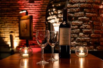 El Zanjón de Granados – Premium Tour with Malbec and Empanadas: Guided in English