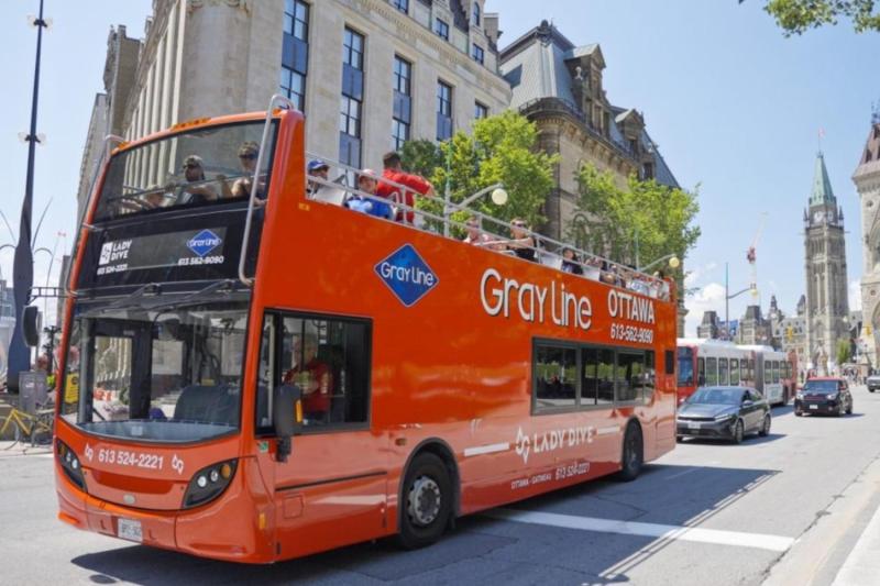 Ottawa: Hop-on Hop-off Sightseeing Bus Tour with 24-Hour Ticket
