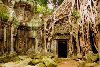 Full-Day Small Group Angkor Tour in Siem Reap