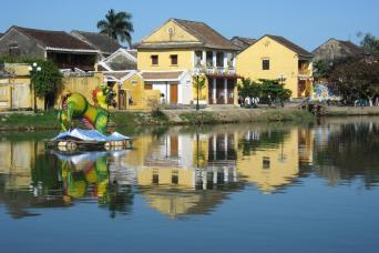 From Da Nang: Marble Mountain Hoi An Tour