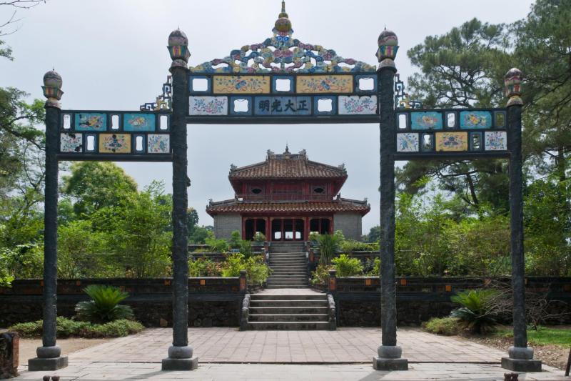 Hue: Half Day Cyclo City Private Tour