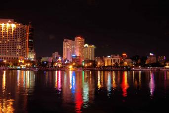 From Ho Chi Minh City: Dinner Cruise on the Saigon River
