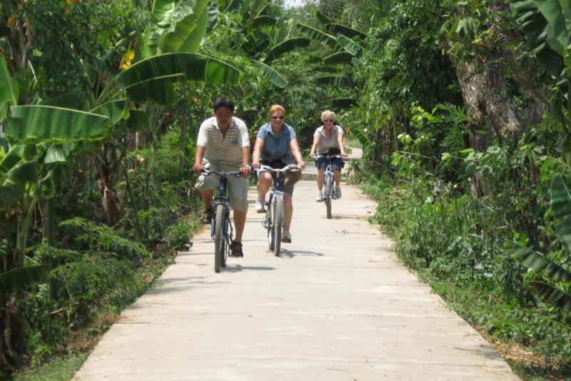 From Ho Chi Minh City: Mekong Delta & Cai Be Floating Market Tour with Cooking Demo Full Day