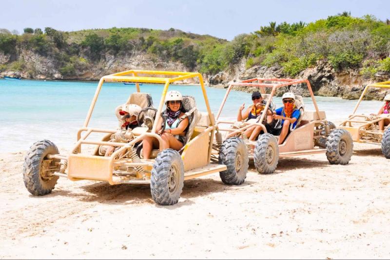 Punta Cana: Adventure Boogies Double Buggy Tour for 2 Passengers