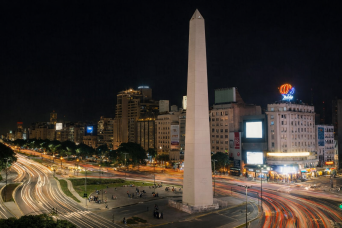 Obelisco's Top: Climb to the Most Emblematic Monument at Dusk