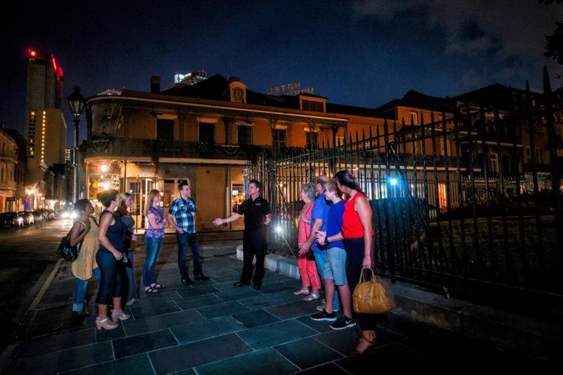 New Orleans: Ghosts and Spirits Walking Tour