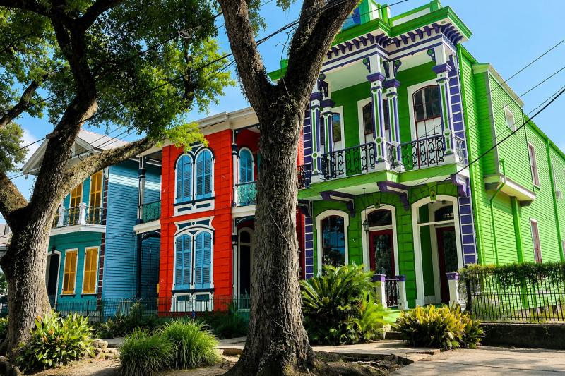 New Orleans: City & Cemetery Tour with Garden District Stroll