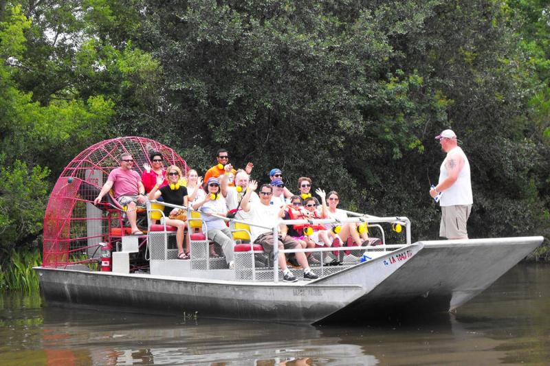 From New Orleans: Large Airboat Swamp Adventure Tour