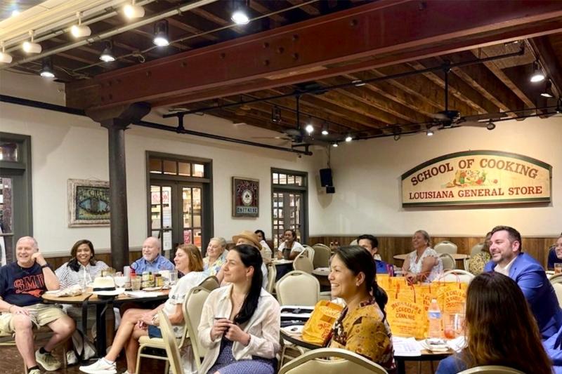 New Orleans: Cooking Class and Cocktail Walking Tour