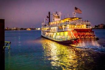 Steamboat Natchez Evening Jazz Cruise with Dinner