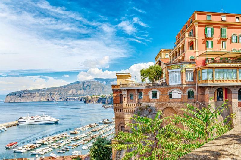 Your journey starts here: Rome ➜ Sorrento with guided insights included