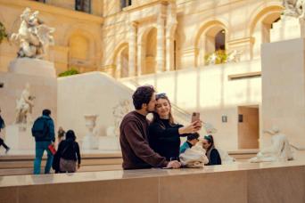 Small Group Guided Visit of the Louvre Museum