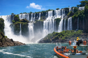 From Puerto Iguazu: Iguazu Falls Adventure: FWD in the Jungle and Great Adventure