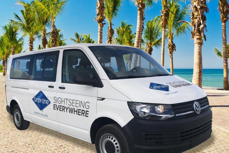 Puerto Vallarta: One Way Private Mini Van Transfer Hotel to Airport