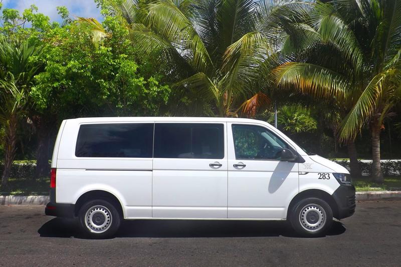 Puerto Vallarta: One Way Private Mini Van Transfer Hotel to Airport