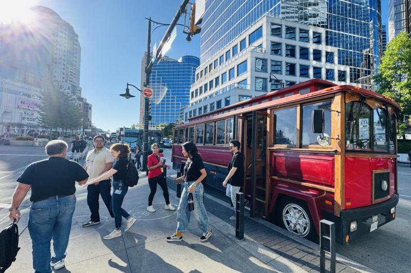 Vancouver: 24-Hour Hop-On Hop-Off Trolley Tour Pass