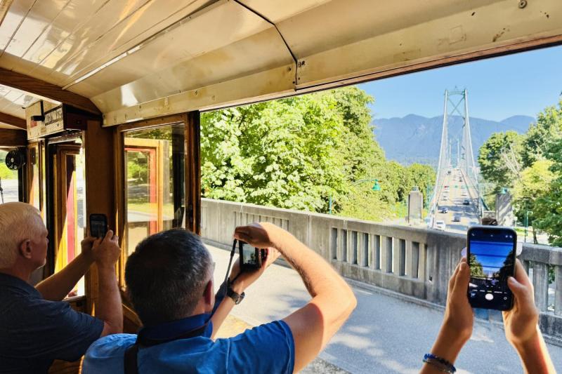 Vancouver: City & Granville Island Sightseeing Trolley Half-Day Tour