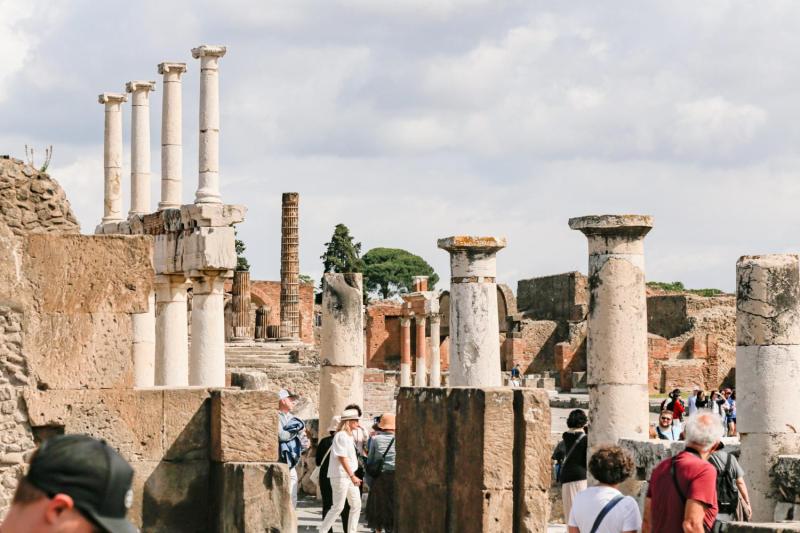 Private Tour of Pompeii with Priority Access from Positano