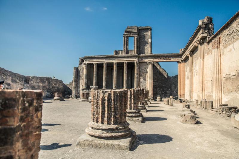 Private Tour of Pompeii with Priority Access from Positano