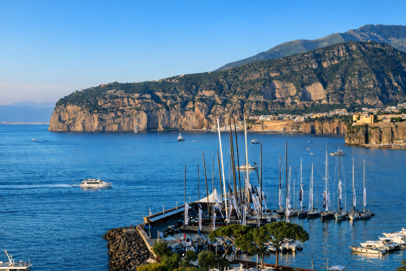 Private Tour of Pompeii & Sorrento with Priority Access from Naples