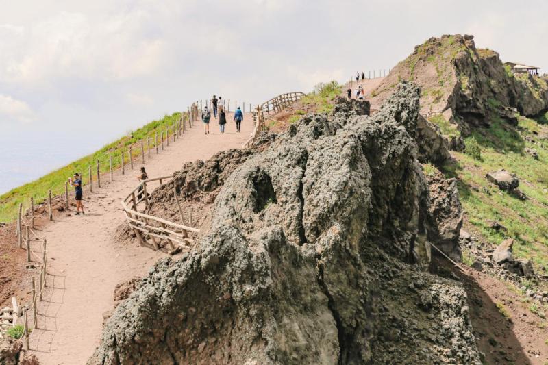 Unforgettable Italian Adventure: Amalfi Coast, Capri, and Pompeii in 5 days