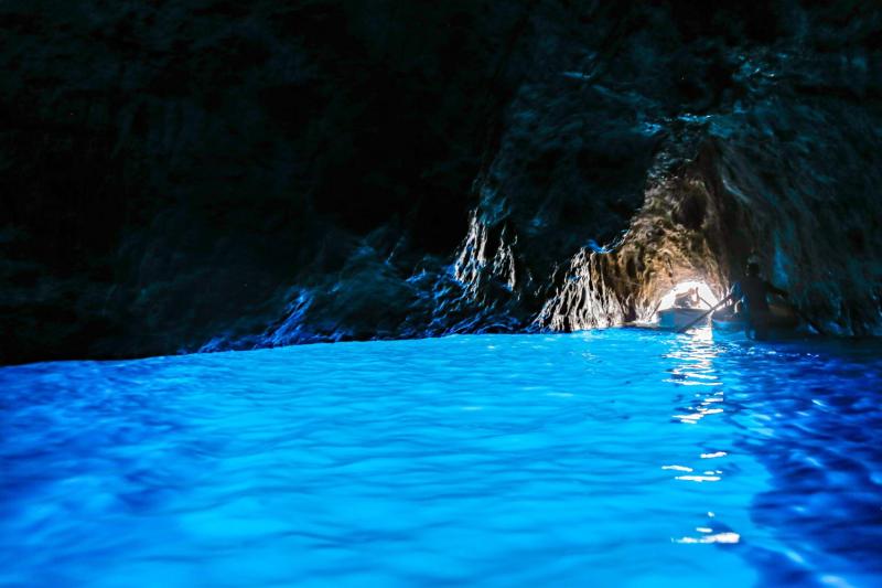 Coastal and Island Journey: Sorrento, Amalfi Coast, Capri, Pompeii & Ischia in 8 days