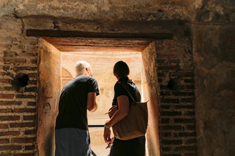 Coastal and Island Journey: Sorrento, Amalfi Coast, Capri, Pompeii & Ischia in 8 days