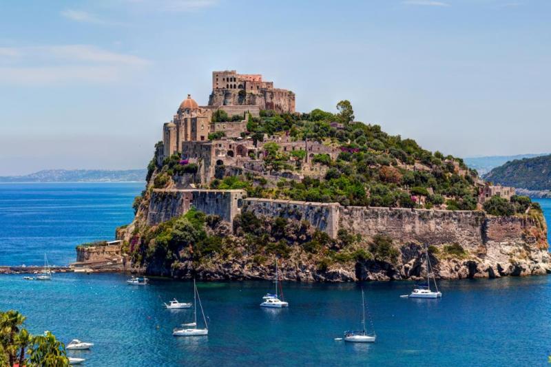 Coastal and Island Journey: Sorrento, Amalfi Coast, Capri, Pompeii & Ischia in 8 days