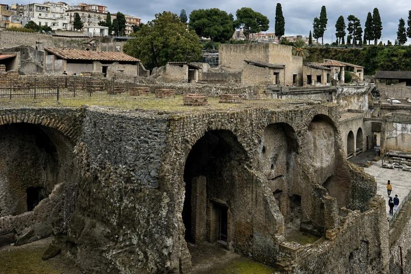 From Sorrento: A Journey Through Ruins & Untouched Nature in Vesuvius National Park Full Day
