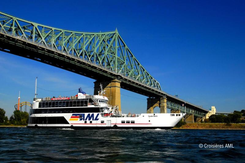 Relax while you cruise the St. Lawrence!