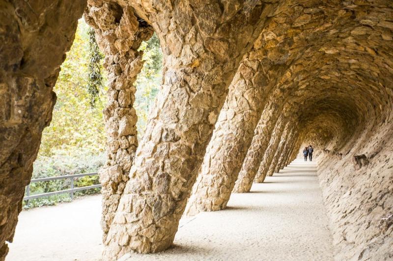 Skip the Line - Park Güell Guided Walking Tour