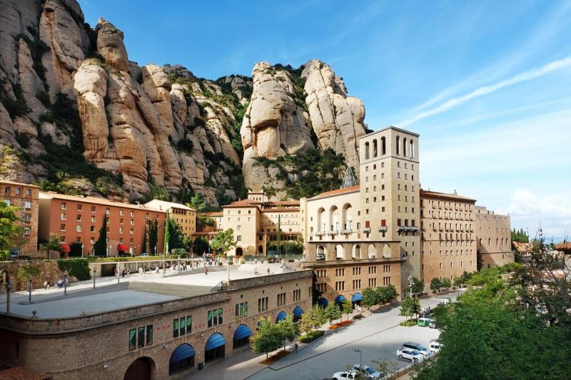Montserrat Afternoon Tour