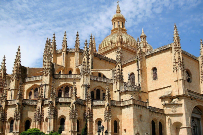 The best of Segovia with entrance to the Cathedral and the Alcazar
