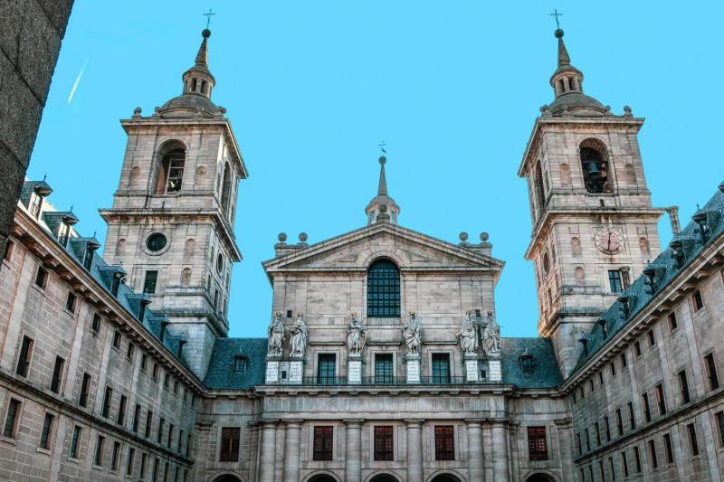 Royal Monastery of El Escorial and Visit to the Valley of the Fallen Basilica