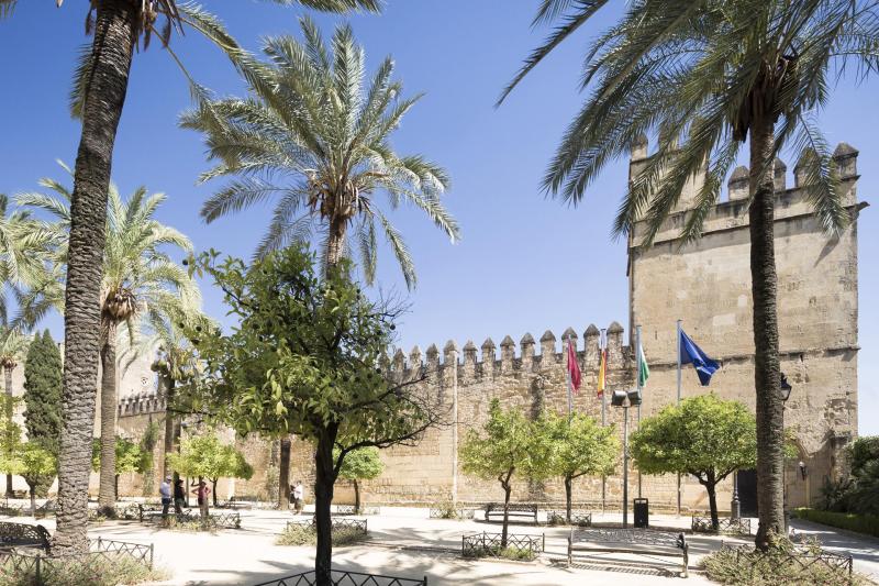 7-Day Tour Andalusia & Mediterranean Coast & Barcelona from Madrid - T Class